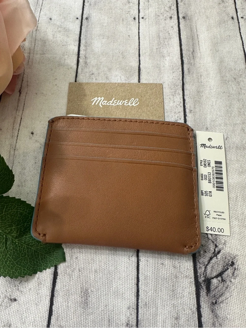 NWT MADEWELL Curved Card Case in Leather